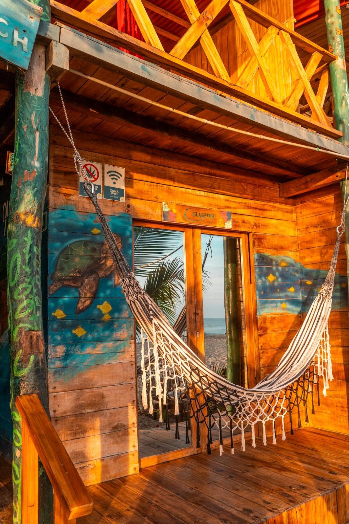 The Mompe Beach Hostal La Poza Eksteriør bilde
